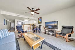 Pelican Isle 404 - 1 BR+hall bunks-2Bath Sleeps 6 - Ocean front with Balcony
