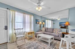 105 Tropical Isle Cozy Gulfside Condo ~ Beach Svc Included ~ AUG SALE - Image 5