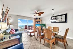 Pelican Isle 217 Gulf front with Balcony sleeps 6 - Image 5
