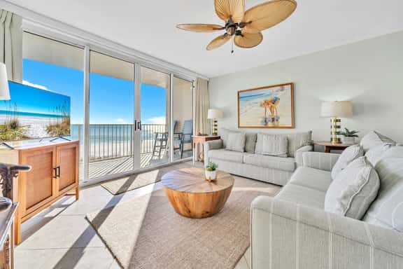 407 Island Princess~3BR 3Ba Gulf front with Balcony~FREE Beach Service - Image 1