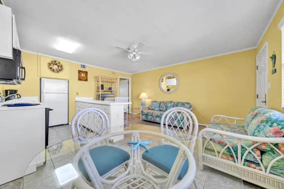 Tropical Isle 210 1 Bed 1 Bath Balcony Water View~ Reduced MONTHLY Rates