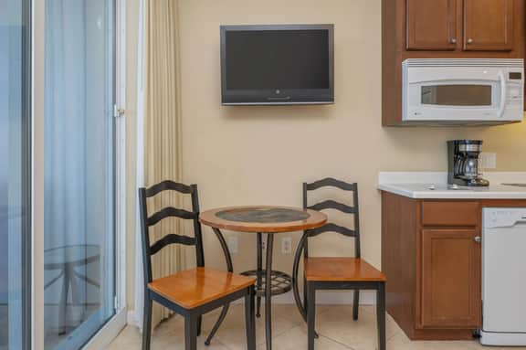 Destin West Villa 304~Steps from the Sand~Stylish Villa with Resort Amenities