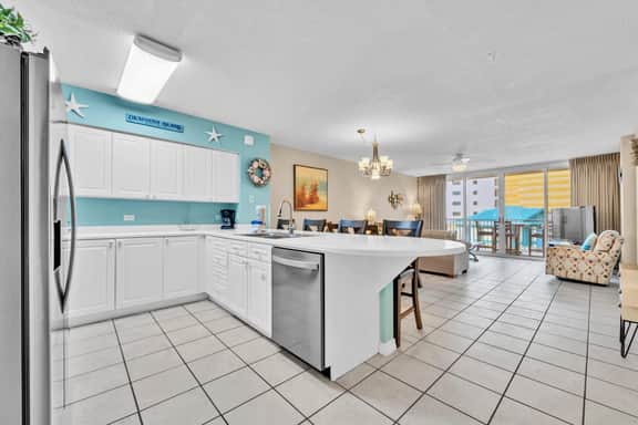 217 Island Princess - 3 Bed 3 Bath Beachfront Condo Sleeps 8 ~FREE BEACH SVC