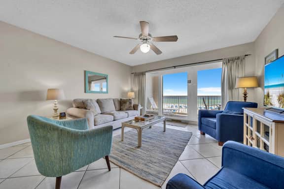 3011 Islander Beach Resort Stylish Gulf Front Condo ~ Huge Balcony