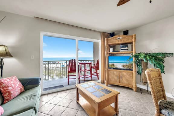Pelican Isle 217 Gulf front with Balcony sleeps 6 - Image 3