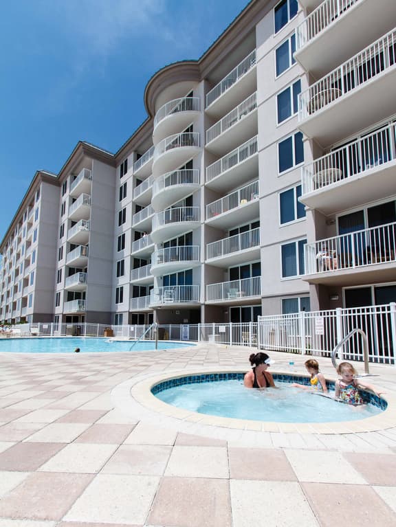 318 Island Princess ~Gulf Front 2Bed/2Bath Sleeps 6~Free Passes to Excursions - Image 1