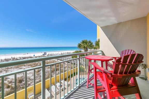 Pelican Isle 217 Gulf front with Balcony sleeps 6 - Image 1